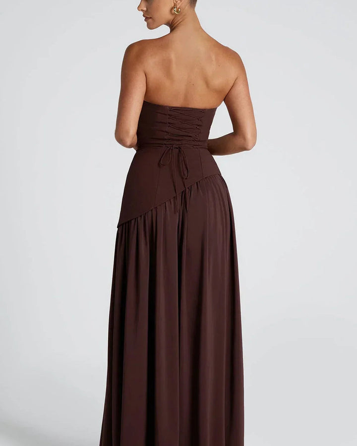 Alina Langes Korsett Abendkleid Schlitz