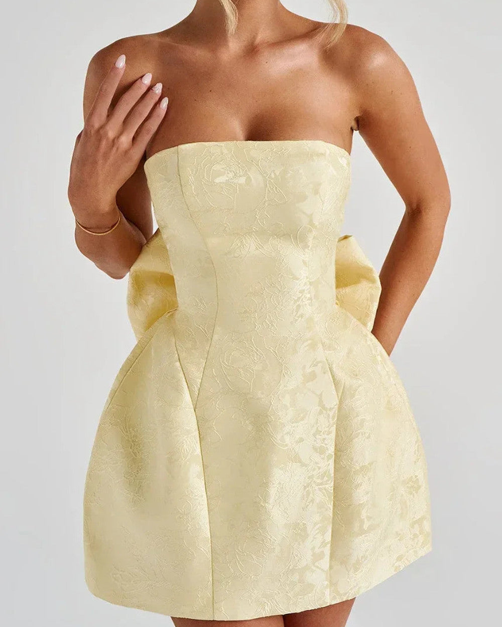 Alina Trägerloses Jacquardkleid Damen