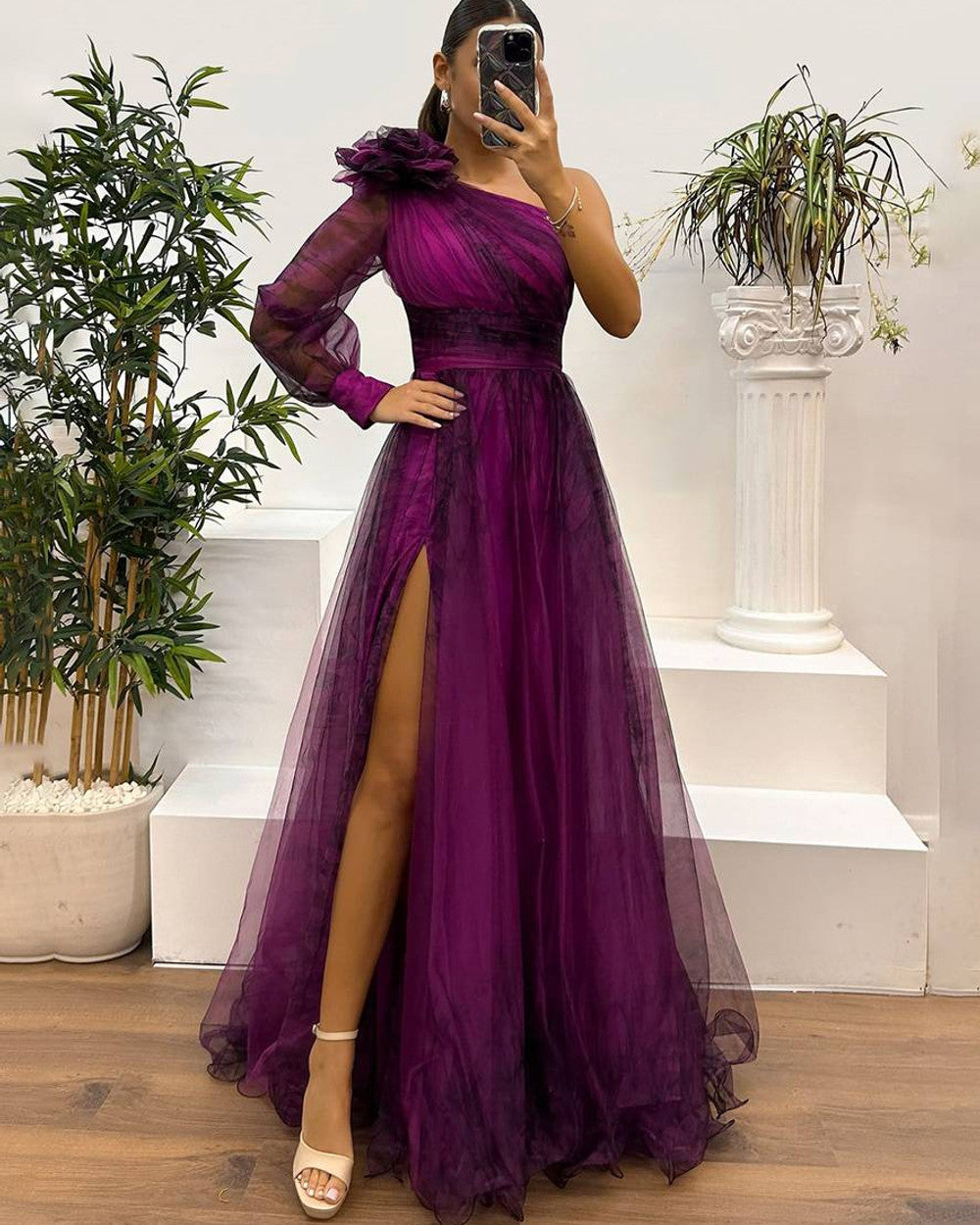 Lena Langes Abendkleid Blumenmuster Tüll