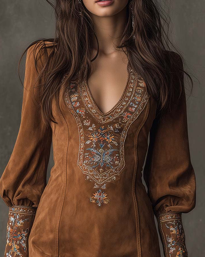 Emma Braunes Wildleder Minikleid
