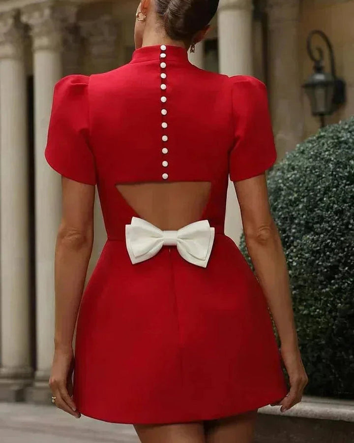Lena Kurzes Abendkleid Strukturärmel