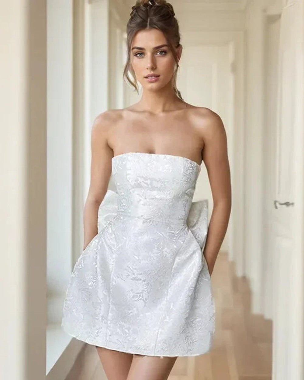 Alina Trägerloses Jacquardkleid Damen