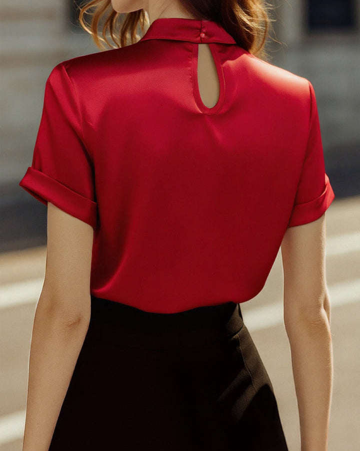Lena Weiße Satin-Bluse Schlüsselloch
