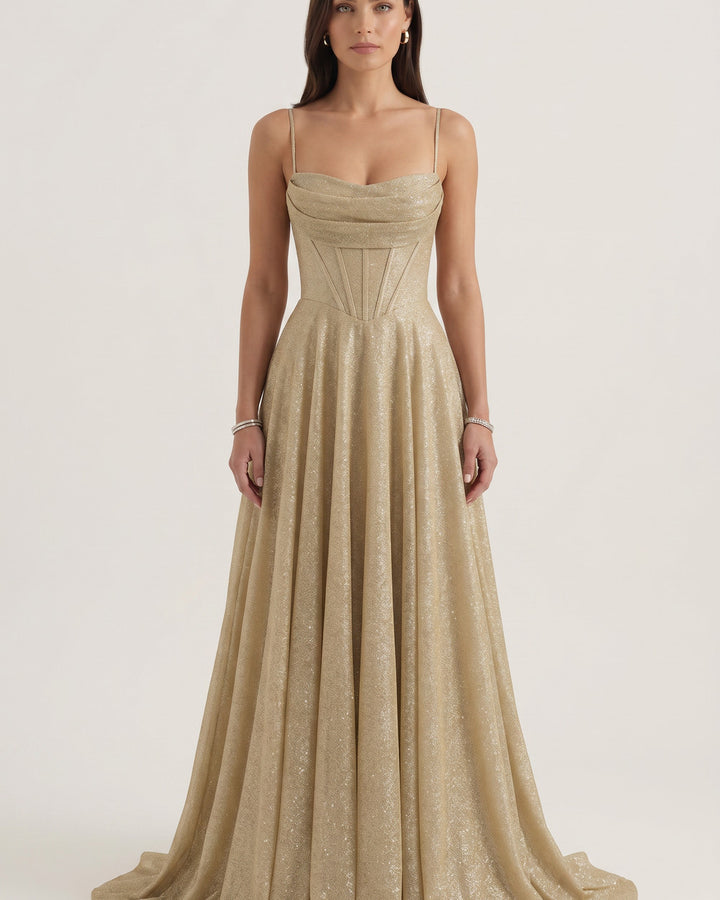 Alina Langes Abendkleid Bronzefarben