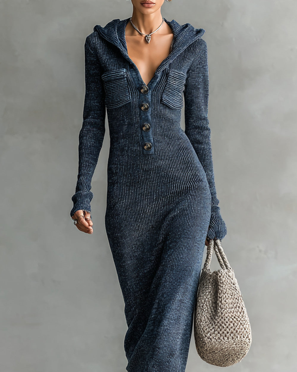 Lena Gestricktes Kapuzen-Maxikleid