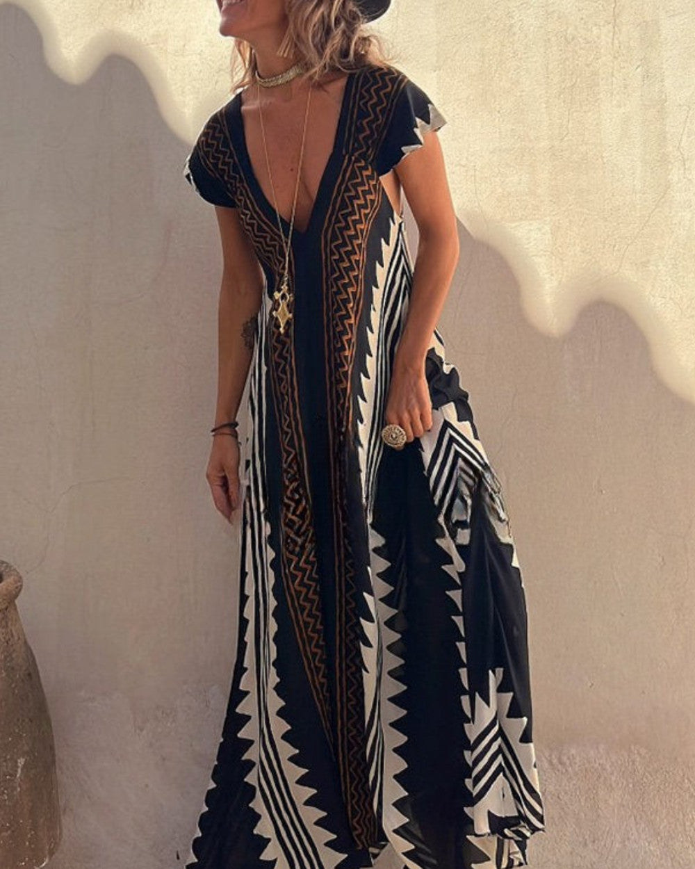 Lena Langes Strandkleid mit Ethno-Muster